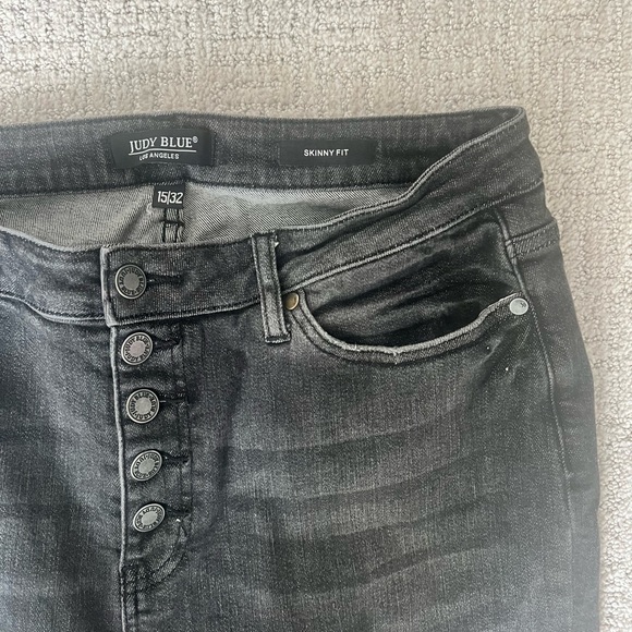 Judy Blue Dark Skinny Distressed Denim (size 15/32) - Picture 3 of 4